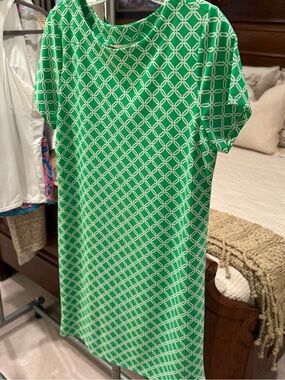 Jude Connally Green Geometric Shift Dress